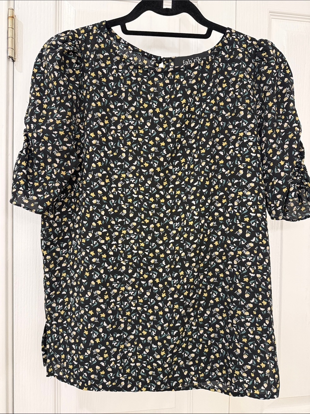 fab'rik Floral Puff Sleeve Blouse Black Yellow Size Small